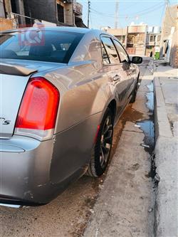 کرایسلەر 300